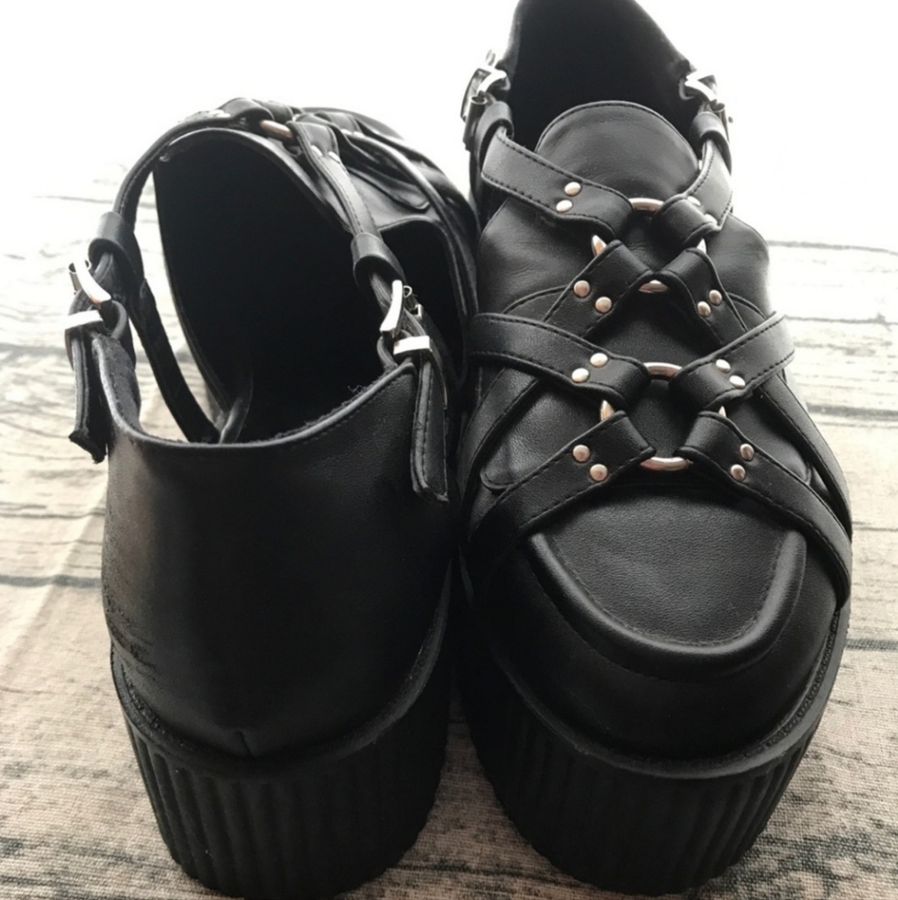 UNIF Platform Sandals